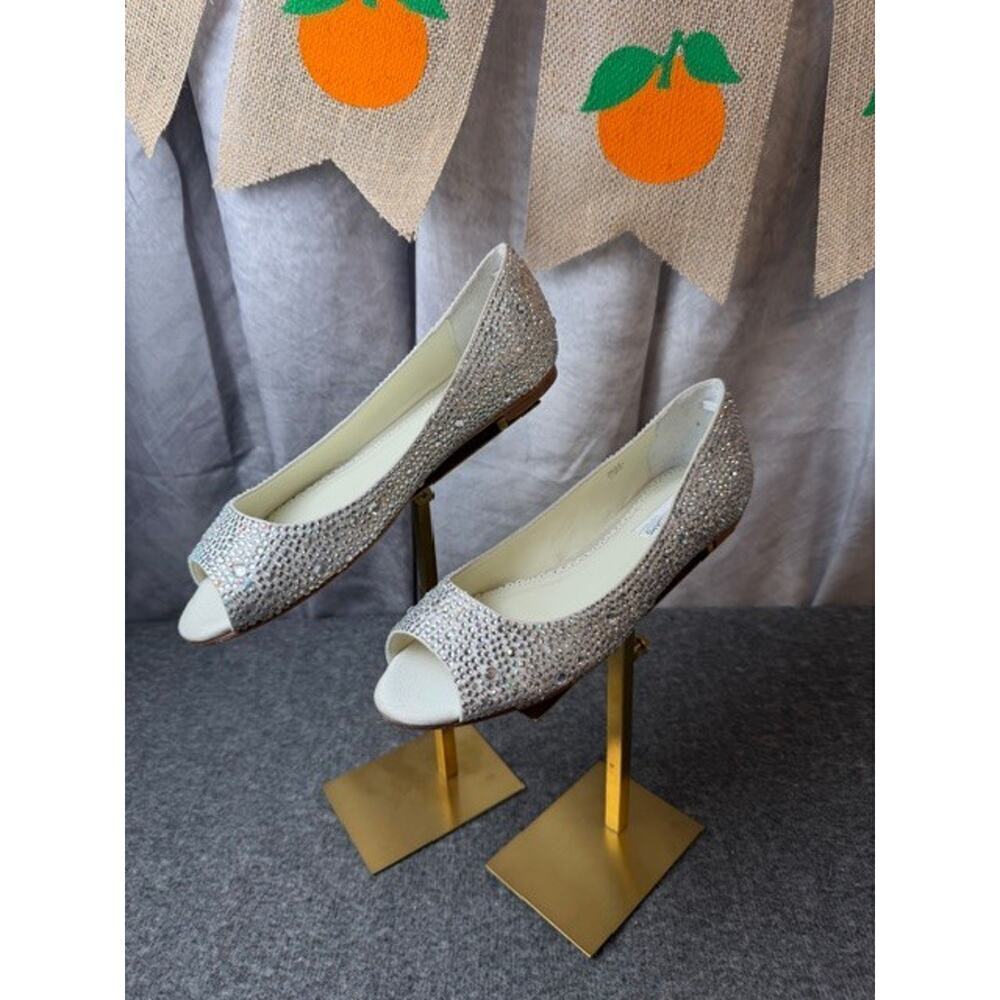 Benjamin Adams London Ivory Dutchess Silk Crystal Halle Women's Flats Sz 6.5 - Picture 2 of 10